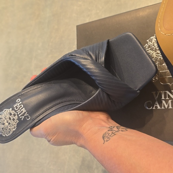 Vince Camuto Dark Blue Twist Heels - Picture 5 of 9